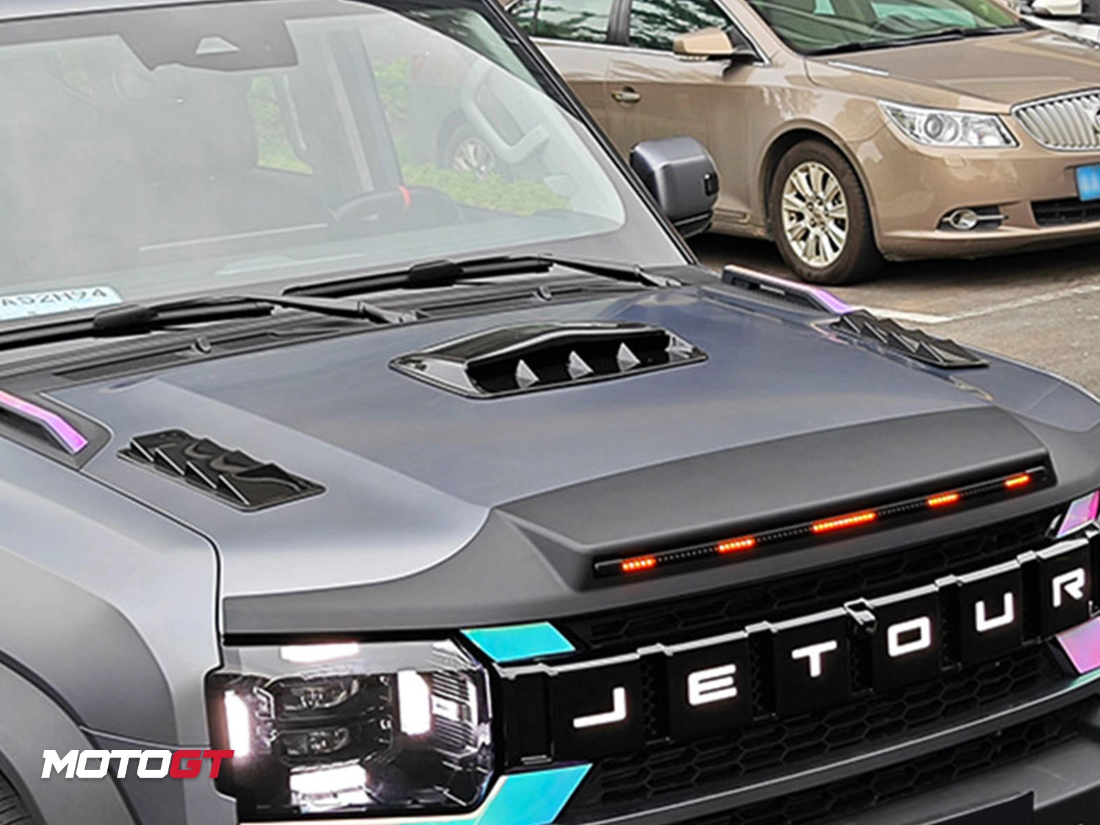 JETOUR T1 MATT BLACK 3 PCS HOOD VENT